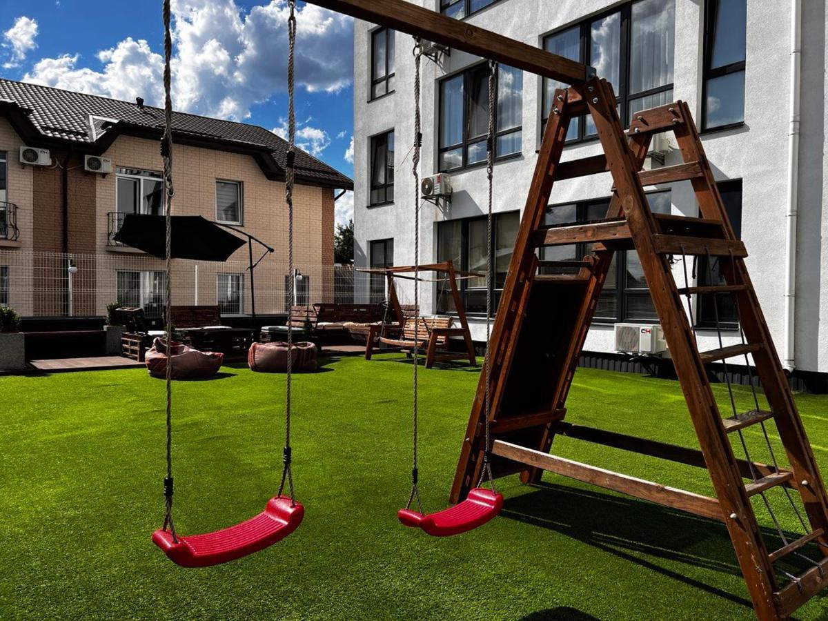 Nyvky Like Home - Studio - Apt 35 Kiev Luaran gambar