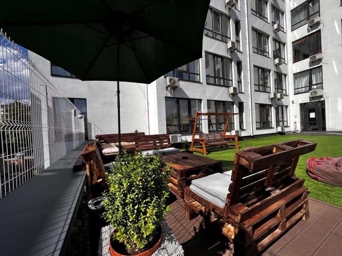 Nyvky Like Home - Studio - Apt 35 Kiev Luaran gambar