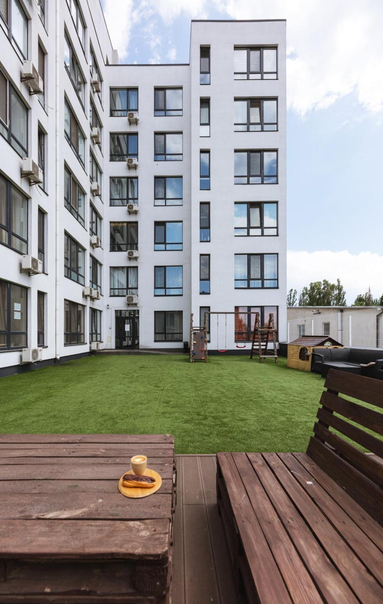 Nyvky Like Home - Studio - Apt 35 Kiev Luaran gambar