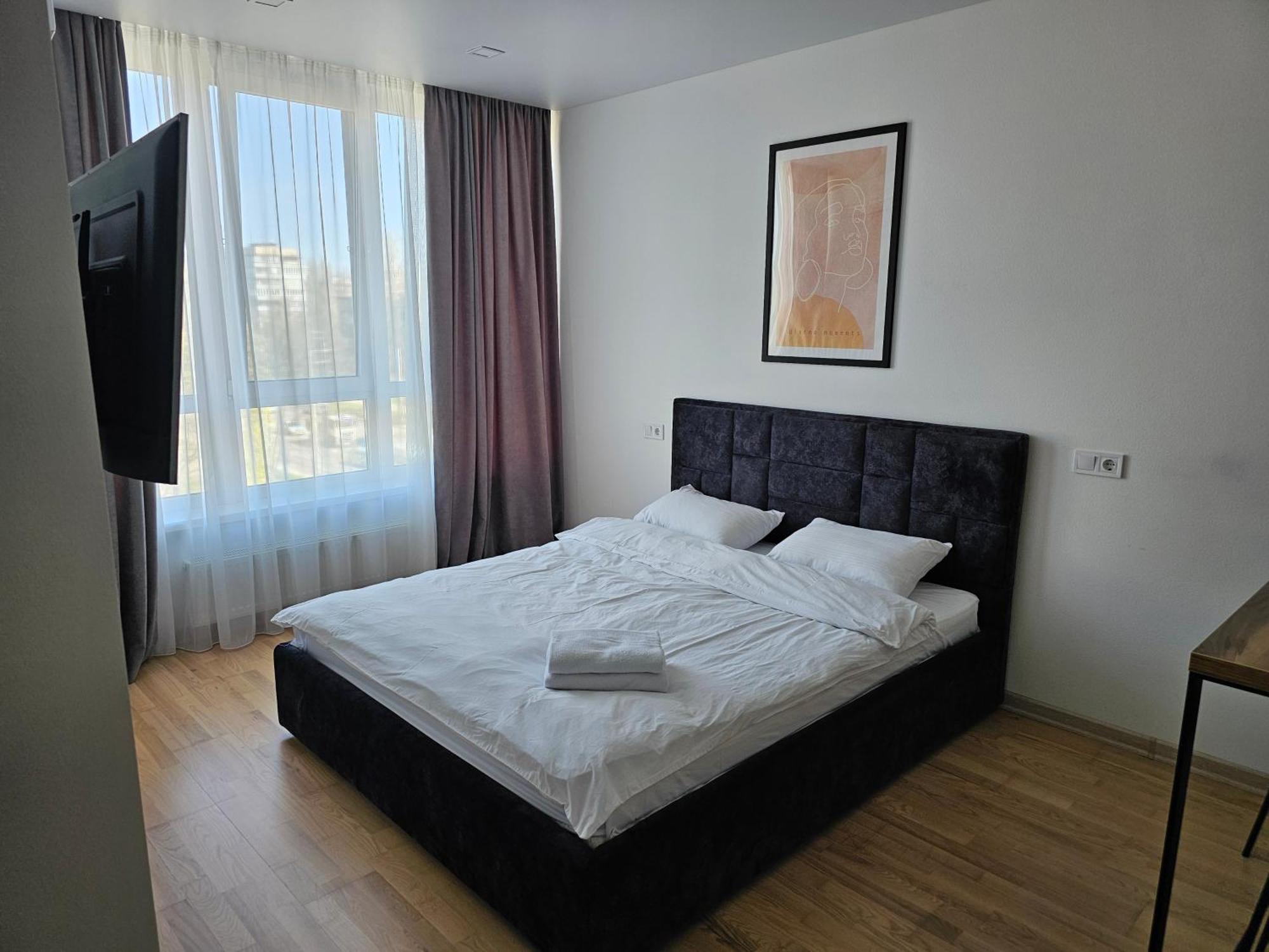 Nyvky Like Home - Studio - Apt 35 Kiev Luaran gambar